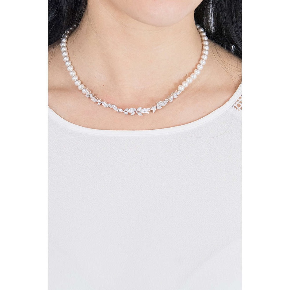 SWAROVSKI LOUISON PEARL & CRYSTAL RHODIUM PLATED WOMEN'S NECKLACE
